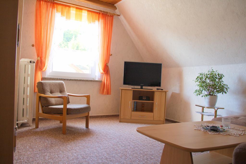 Ferienwohnung Zum Wald Sellin  Værelse billede